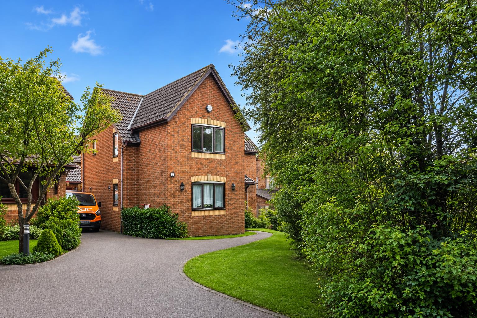 4 bed property in Rosecomb Place, Milton Keynes